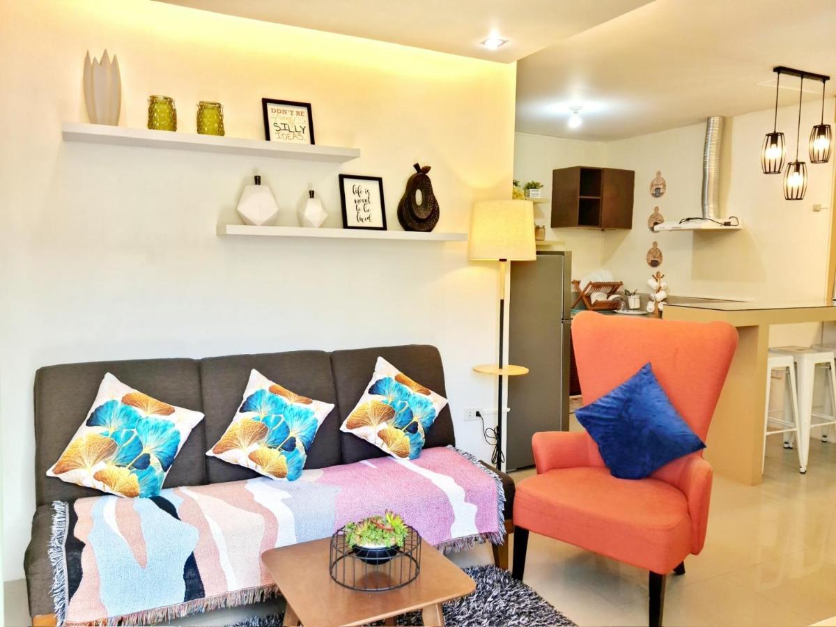 Fully Furnished Apartment With Netflix And Wifi Batangas Exterior foto