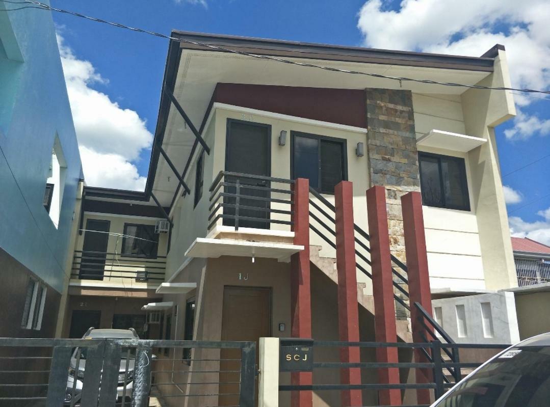 Fully Furnished Apartment With Netflix And Wifi Batangas Exterior foto